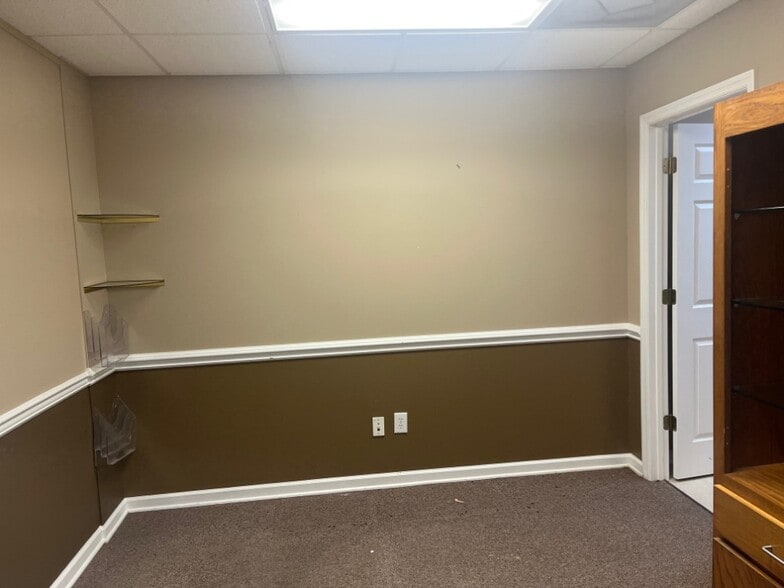 More Photos Of 2020 Cowan Hwy, Winchester Loft Creative Space For Lease