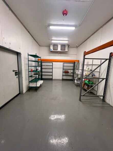 More Photos Of 6701 Tres Lagunas Dr, Houston Light Manufacturing For Sale