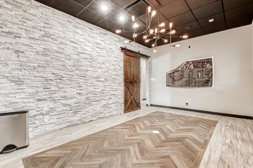 More Photos Of 1101 Alma St, Tomball Medical For Lease