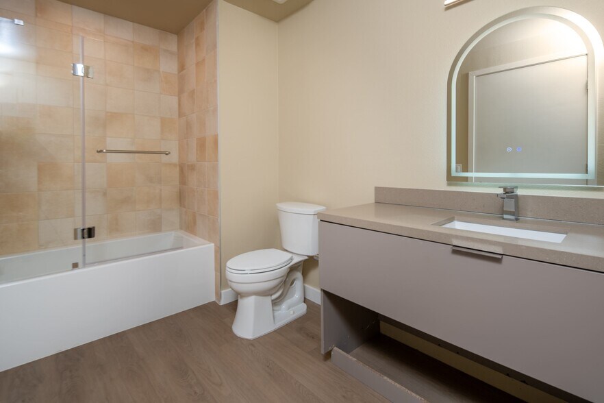 More Photos Of 1511 N Fairfax Ave, Los Angeles Apartments For Lease