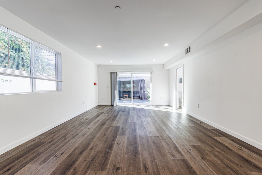 More Photos Of 1121 N Berendo St, Los Angeles Multifamily For Sale