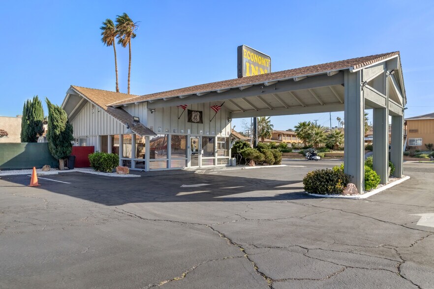 More Photos Of 1243 E Main St, Barstow Hotel For Sale