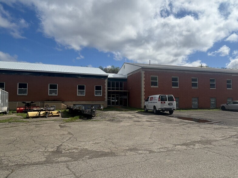 More Photos Of 241 Palmer St, Gowanda Office For Sale