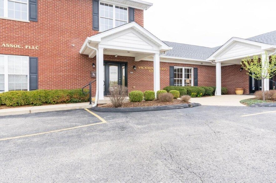 Primary Photo Of 6344 W Highway 146, Crestwood Medical For Lease