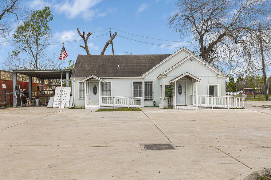 Primary Photo Of 1326 Almeda Genoa Rd, Houston Office For Sale