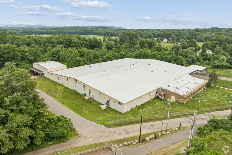More Photos Of 24 Spring St, Florence Warehouse For Sale