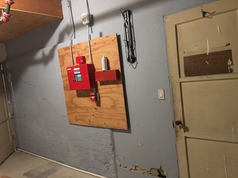 More Photos Of 744 Ridgeley Dr, Los Angeles Apartments For Sale