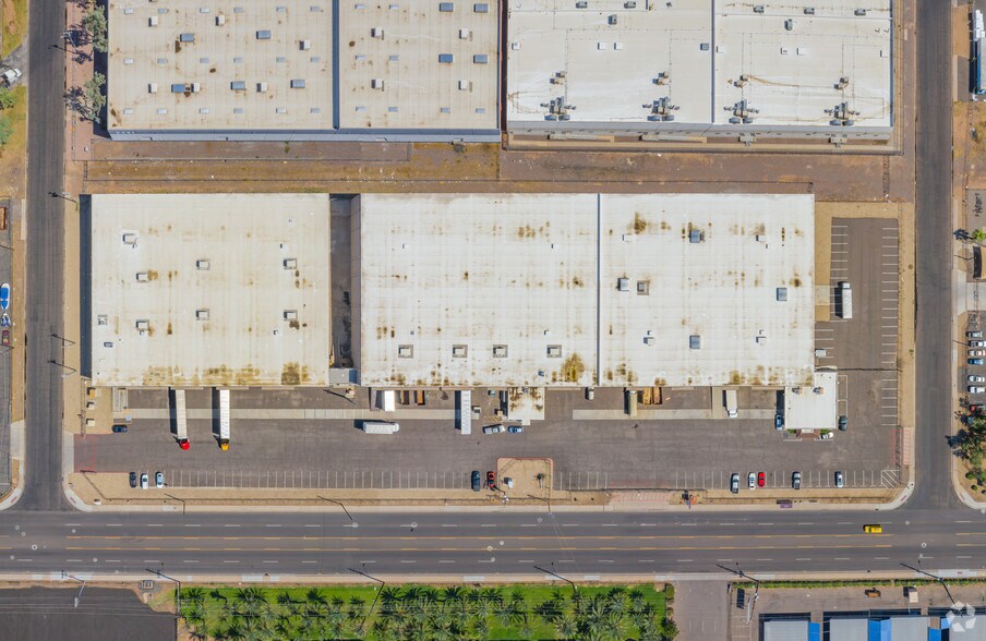 More Photos Of 1601-1605 S 35th Ave, Phoenix Distribution For Lease