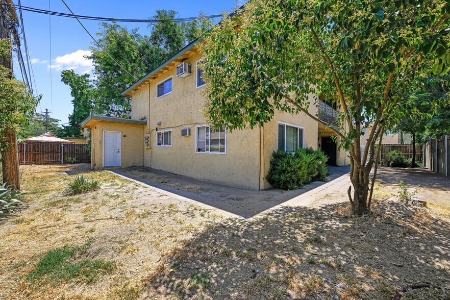 More Photos Of 4549 Ashcroft Ave, Sacramento Apartments For Sale