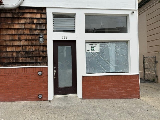 More Photos Of 3489 16th St, San Francisco Storefront Retail Residential For Lease