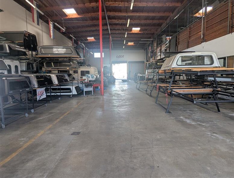 More Photos Of 3275 Geneva Ave, Daly City Service For Sale