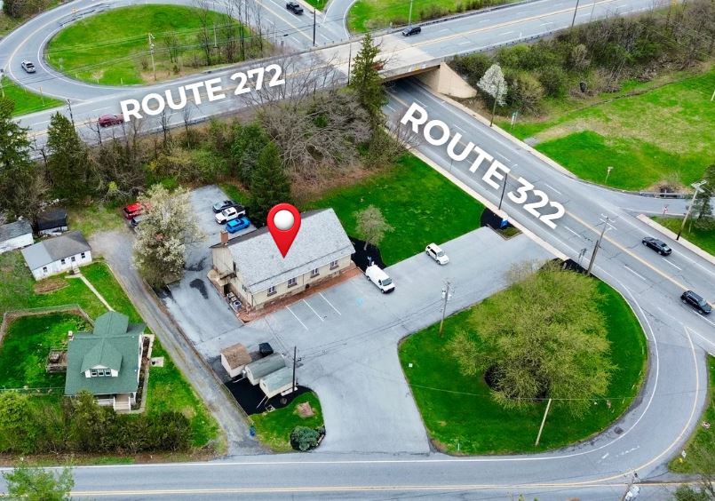 Primary Photo Of 722 W Main St, Ephrata Office For Lease