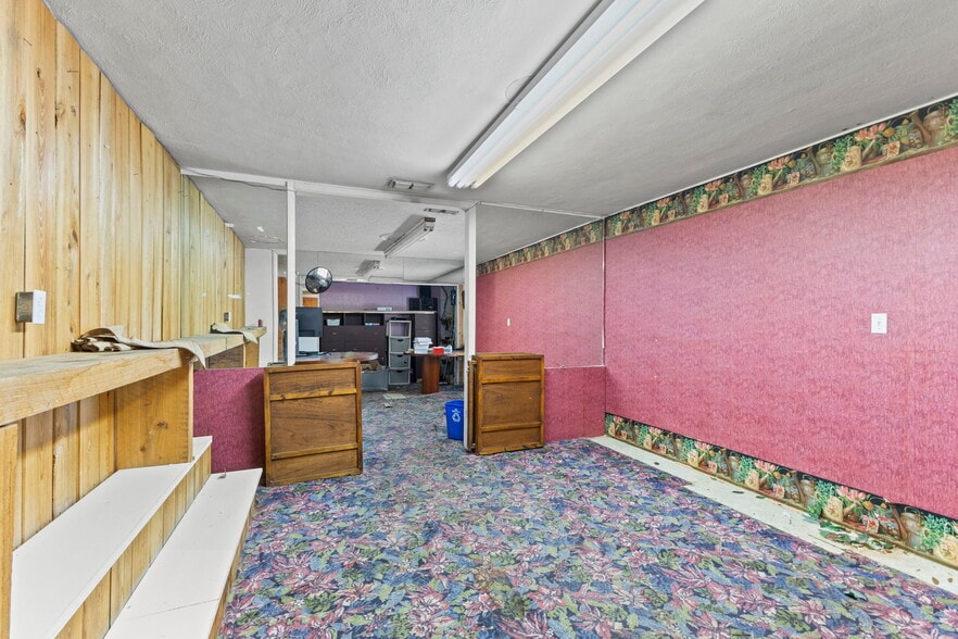 More Photos Of 5034 N Nebraska Ave, Tampa Freestanding For Sale