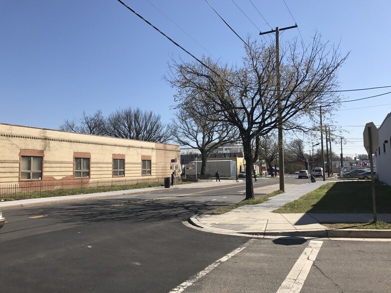 More Photos Of 1730 Hamlin St NE, Washington Medical For Lease