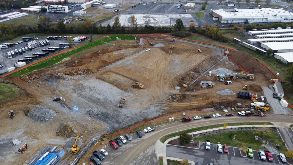 More Photos Of 230 Innovation Way, Hendersonville Warehouse For Sale