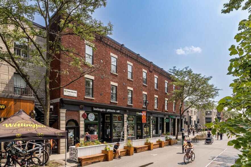 Primary Photo Of 227 Rue Galt, Verdun Office For Lease
