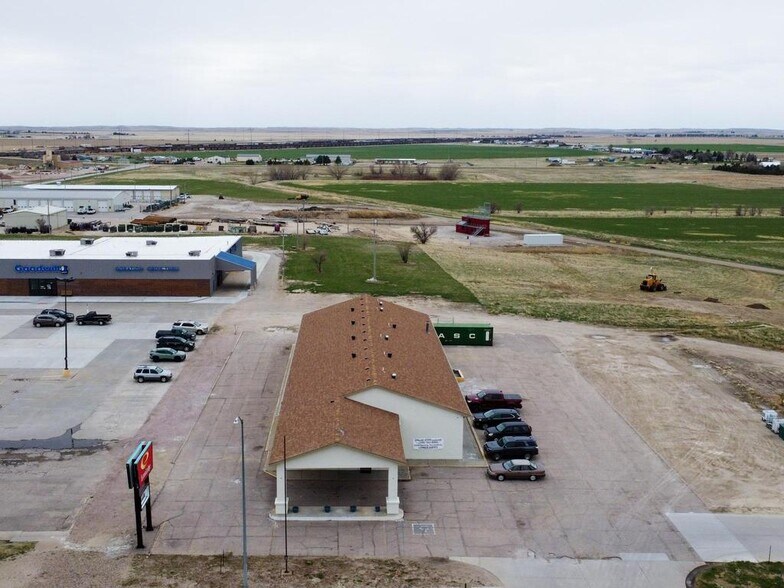 More Photos Of 1419 W 3rd St, Alliance Hotel For Sale