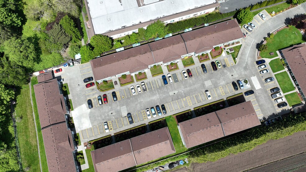 More Photos Of 820 32nd St, Bellingham Apartments For Sale