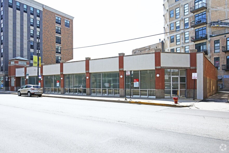Primary Photo Of 1521-1527 W Belmont Ave, Chicago Medical For Lease