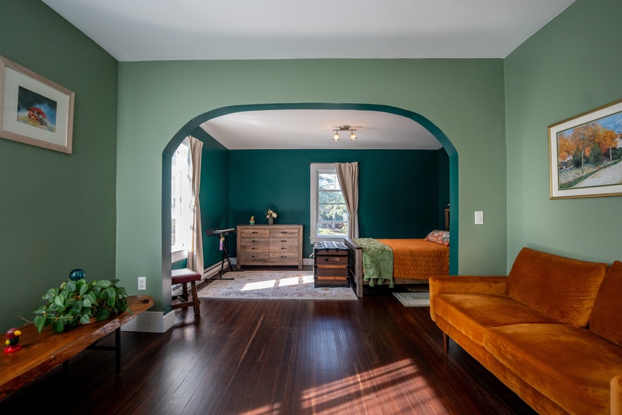 More Photos Of 770 John Shultis Rd, Denver Specialty For Sale