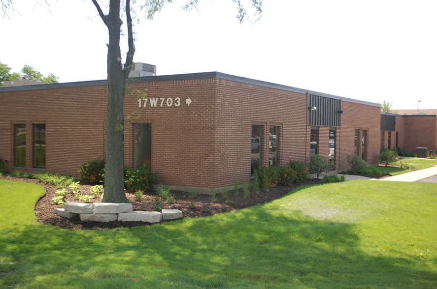 Primary Photo Of 17W695-17W745 Butterfield Rd, Oakbrook Terrace Office For Lease