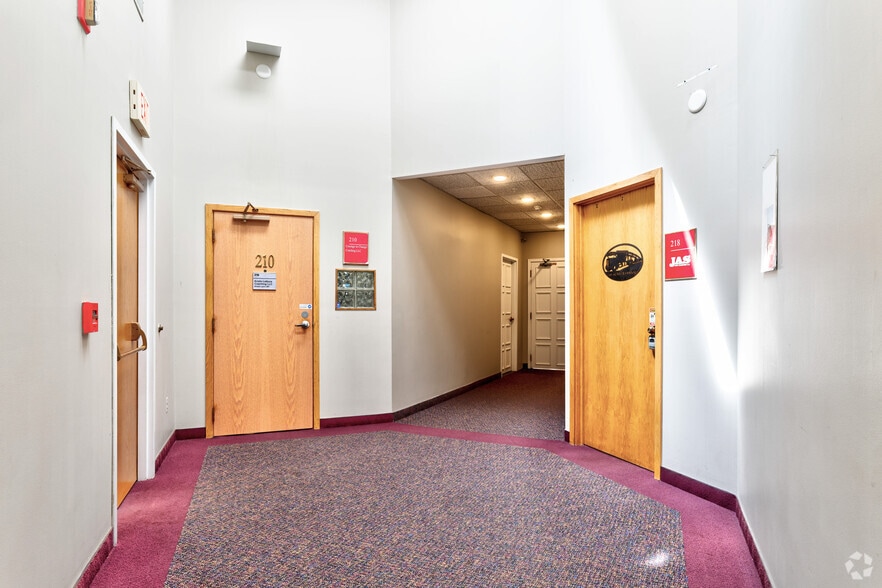 More Photos Of 1100-1110 Long Pond Rd, Rochester Unknown For Lease