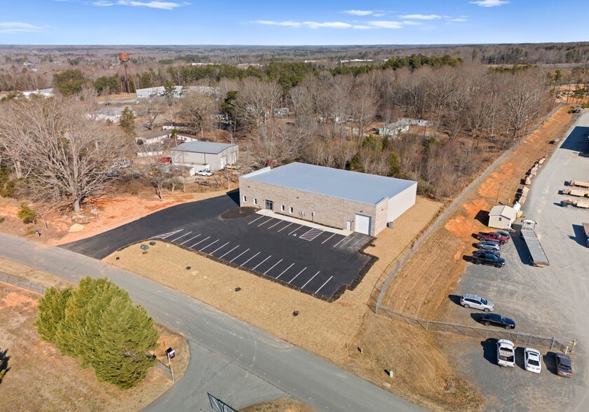 More Photos Of 123 Locust Level Dr, Locust Warehouse For Sale