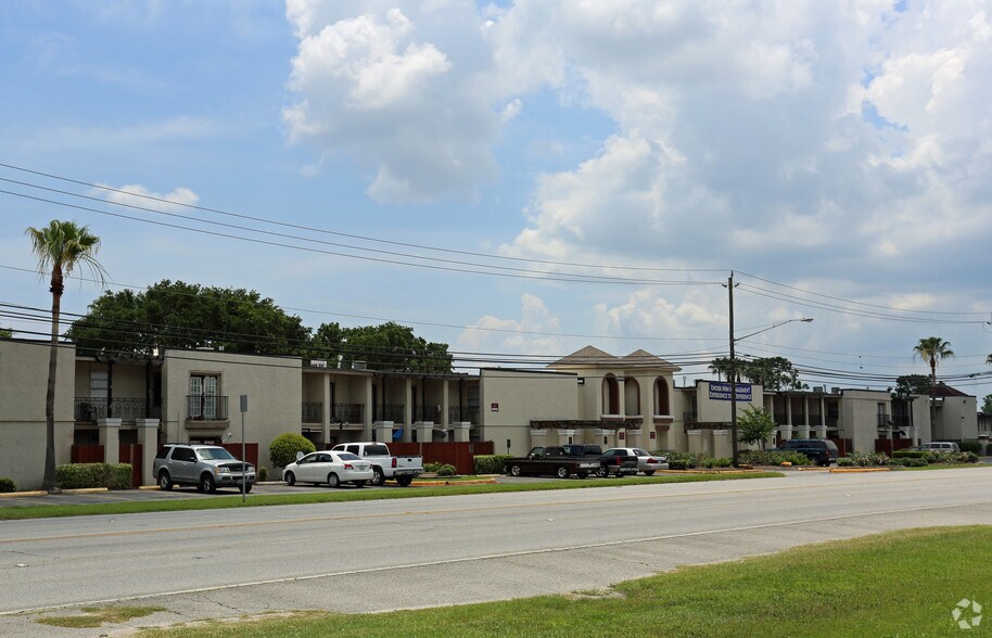 More Photos Of 4101 S Shaver St, Pasadena Apartments For Sale