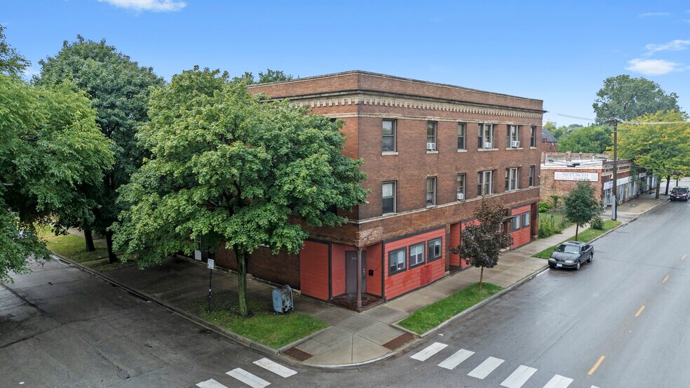 Primary Photo Of 6900 S Vernon Ave, Chicago Apartments For Sale