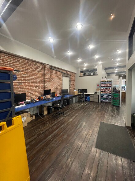 More Photos Of 322 Southwest Blvd, Kansas City Loft Creative Space For Lease