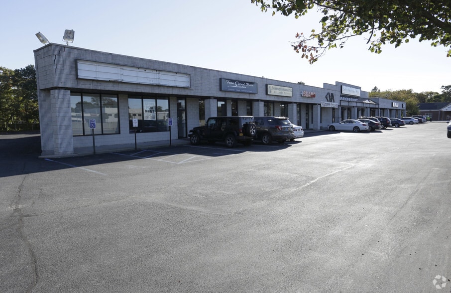 More Photos Of 4830-4848 Sunrise Hwy, Sayville Unknown For Lease