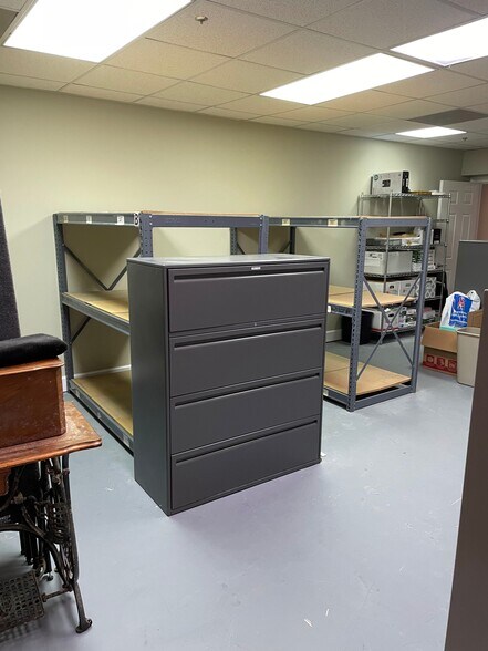 More Photos Of 1125 Cambridge Sq, Alpharetta Loft Creative Space For Sale