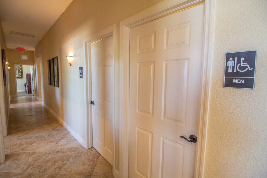 More Photos Of 334 W Olympia Ave, Punta Gorda Office For Sale