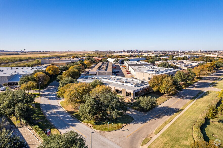 More Photos Of 6000 Campus Circle Dr W, Irving Flex For Lease