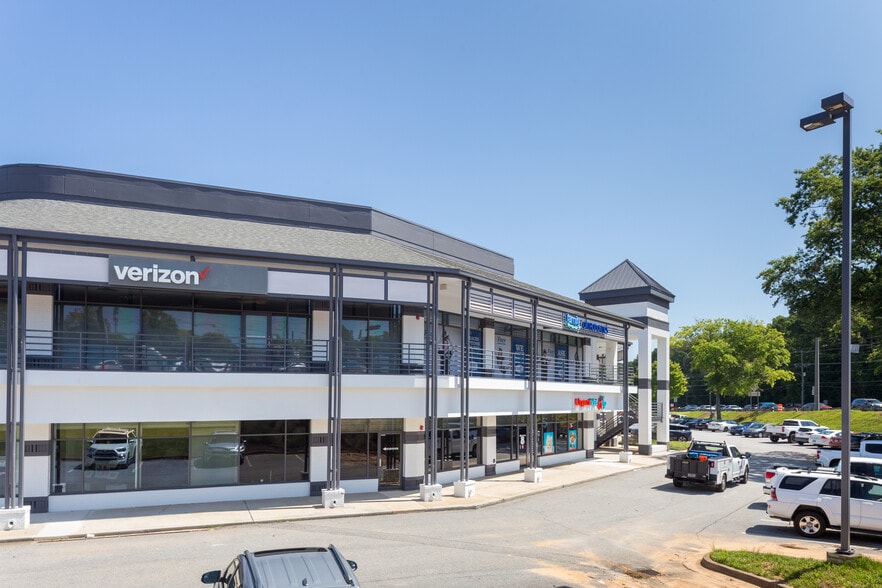 More Photos Of 310-380 Commerce Dr, Peachtree City Unknown For Lease