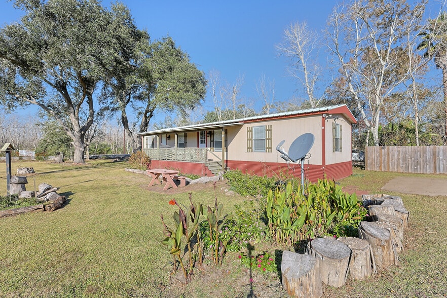 More Photos Of 1749 Max Rd, Pearland Manufactured Housing Mobile Home Park For Sale