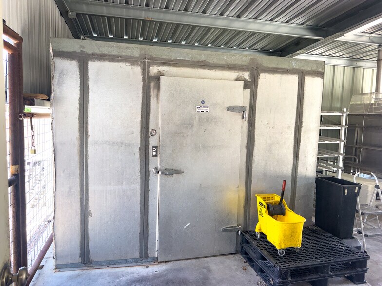 More Photos Of 3805 FM 2765, El Campo Restaurant For Sale