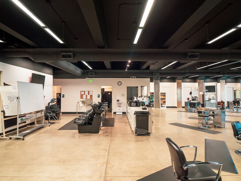 More Photos Of 1411 Railroad Ave, Bellingham Storefront For Lease
