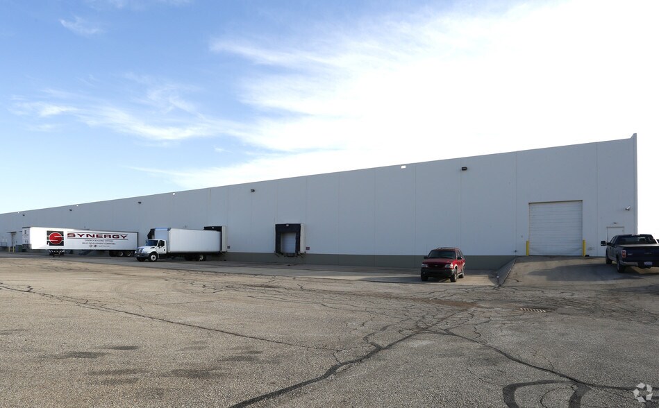More Photos Of 2901-2941 S Gettysburg Ave, Dayton Warehouse For Lease