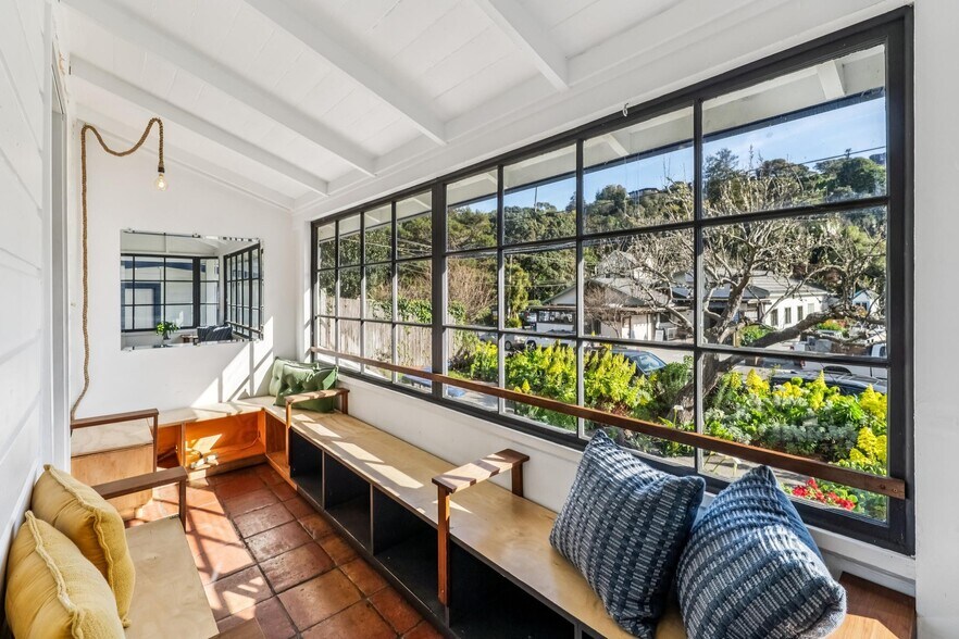 More Photos Of 11 Wharf Rd, Bolinas General Retail For Sale