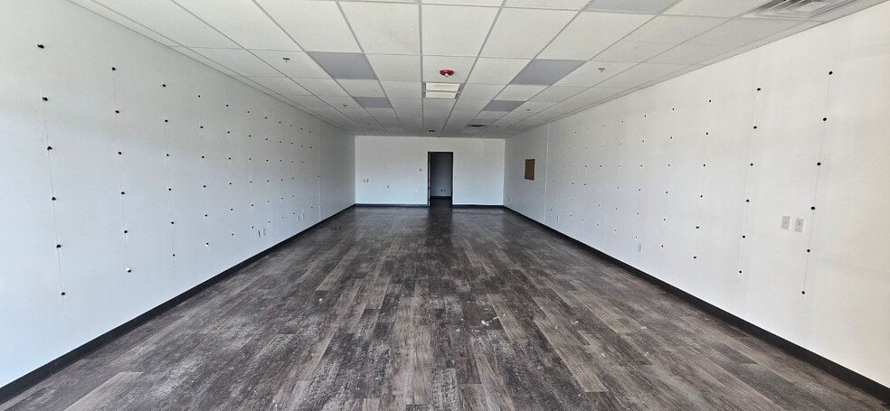 More Photos Of 1200-1260 Gail Gardner Way, Prescott General Retail For Lease