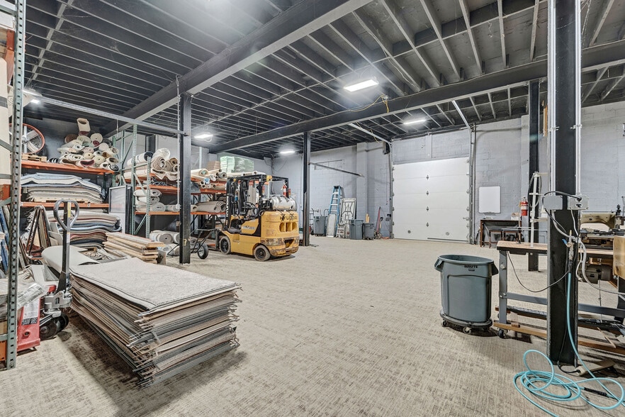 More Photos Of 601-607 White Horse Pike, Hammonton Office For Sale