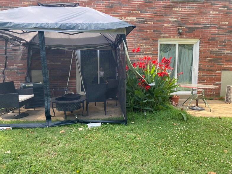 More Photos Of 1624 Northwinds Estates Dr, Saint Louis Apartments For Sale