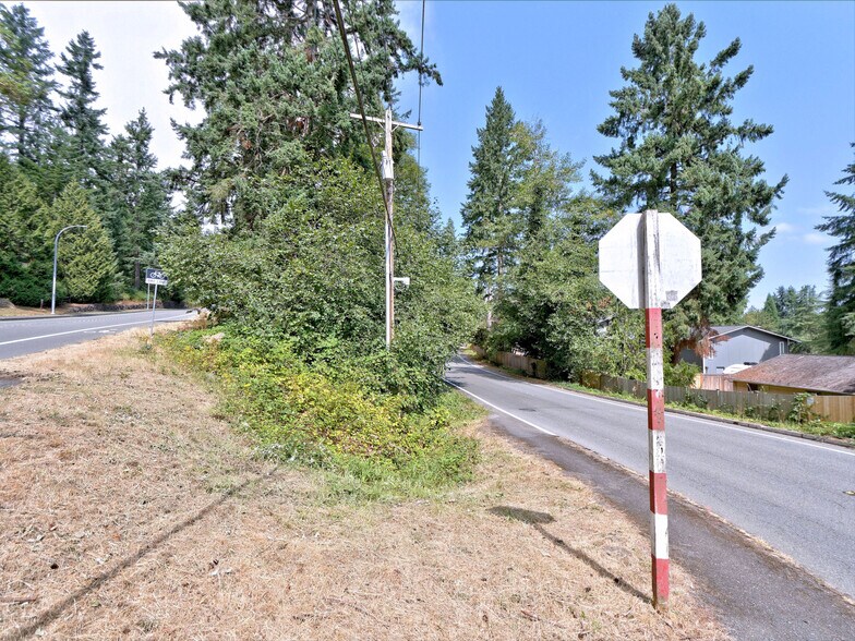 More Photos Of 17204 Northup Way, Bellevue Land For Sale