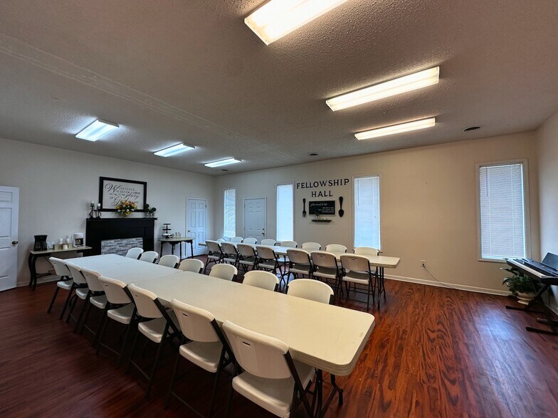 More Photos Of 5742 Seminary Rd, Smyrna Religious Facility For Sale