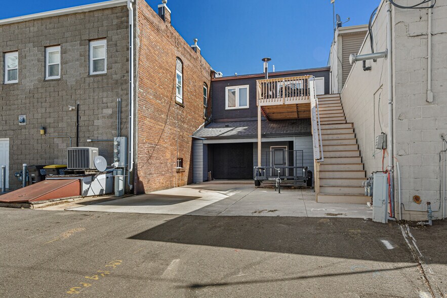 More Photos Of 106 N Main St, Le Sueur Office Residential For Sale