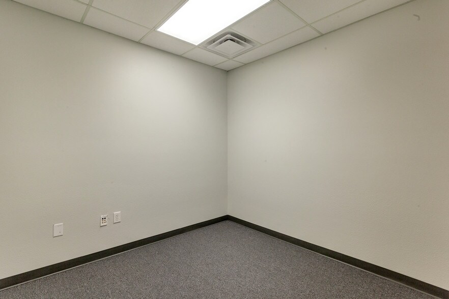 More Photos Of 2400 N Tenaya Way, Las Vegas Office For Lease