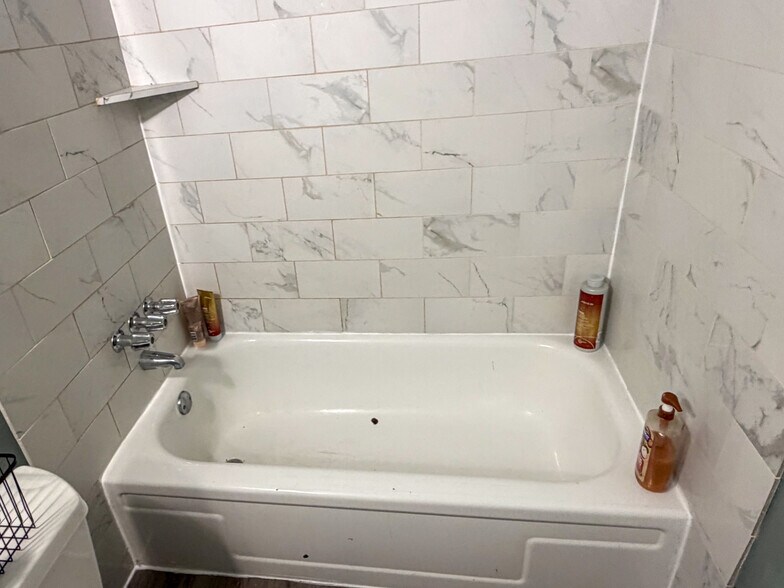 More Photos Of 2020 S Dora St, Ukiah Apartments For Sale