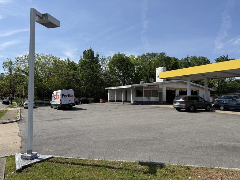 More Photos Of 1231 Norview Ave, Norfolk Auto Repair For Sale