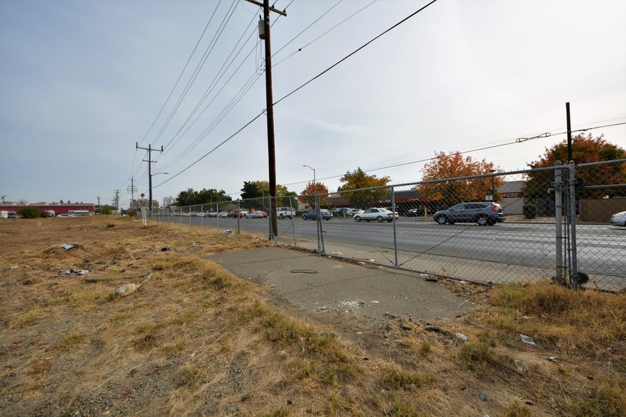 More Photos Of 4131-4221 Fruitridge Rd, Sacramento Land For Sale